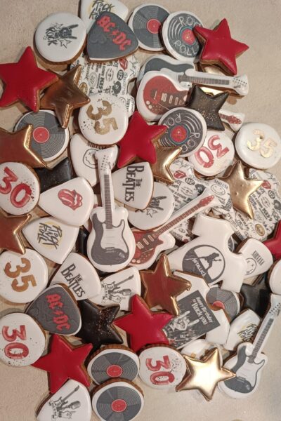 Piernik personalizowany z motywem przewodnim