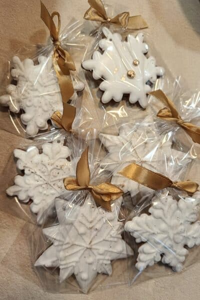 PIERNICZEK ŚWIĄTECZNY ŚNIEŻYNKA GLAMOUR